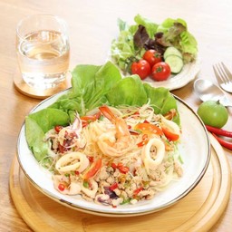 ยำวุ้นเส้นทะเล