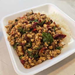 กะเพราหมูสับ สับๆ