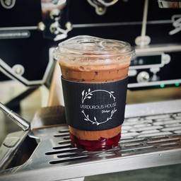 สตรอเบอรี่โกโก้