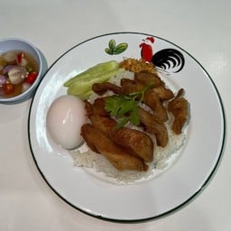 ข้าวหน้าคอหมูทอด+ไข่เป็ดมะตูม