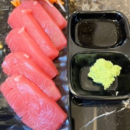 ทูน่าซาชิมิ