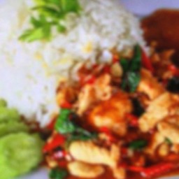 พริกเผา ไก่ ราดข้าว