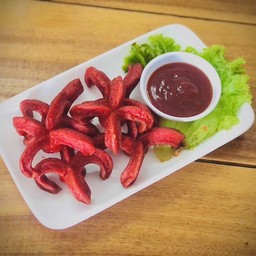ไส้กรอกแดงทอด ( fried red sausage )