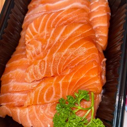 แซลมอนซาชิมิ 500กรัม.
