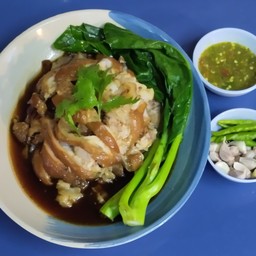 Braised Pork Leg In Red Sauce