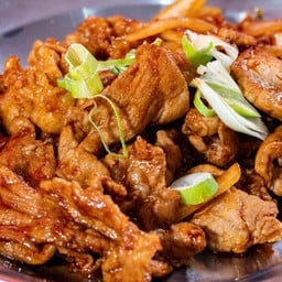 หมูสไลด์ผัดซอสเกาหลี