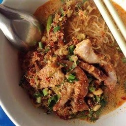 บะหมี่หมูทอด ต้มยำ
