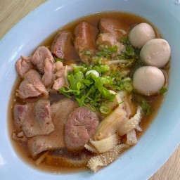 มือปรุง ก๋วยเตี๋ยวเนื้อรสเด็ด