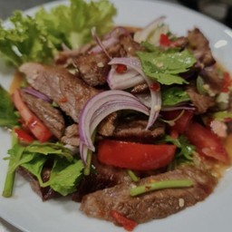 ยำเนื้อย่าง