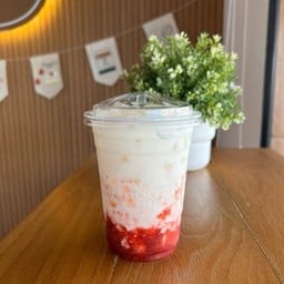 นมสดสตรอว์เบอร์รี่