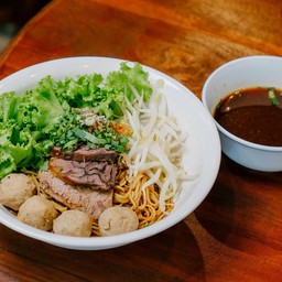 ก๋วยเตี๋ยวแห้งเนื้อเปื่อย สูตรบาบา