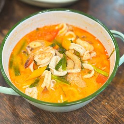 ต้มยำรวมมิตรน้ำข้น