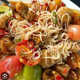 ตำขนมจีน