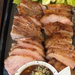 คอหมูย่าง