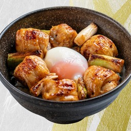 ข้าวหน้าไก่ยากิโทริย่างถ่าน