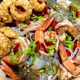 ตำซั่วกุ้งสดรวมกุ้งสุก