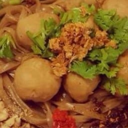ร้านคุณปุ๊กกี้ก๋วยเตี๋ยวเรือรสเด็ด (ก๋วยเตี๋ยวเรือเงินล้านเจ้าเดิม) สาขาธรรมศาสตร์