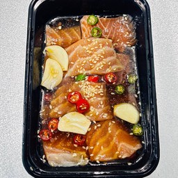แซลม่อนดองซีอิ้วเกาหลี ( 80-90 กรัม )