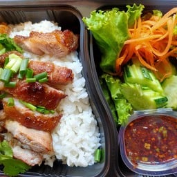 ข้าวหมูคลุกฝุ่น