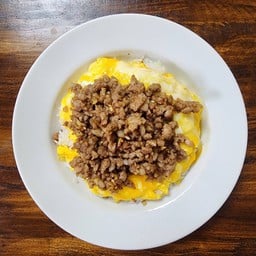 หมูสับคั่วไข่ข้นราดข้าว