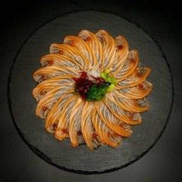 แซลมอนแล่บางพอนสึ