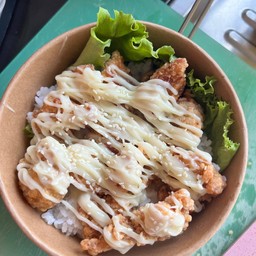 ข้าวไก่คาราอาเกะซอสมายองเนส