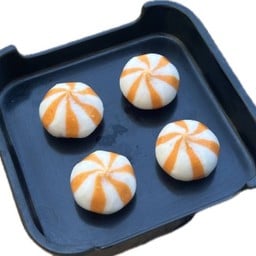 ลูกชิ้นทูโทน