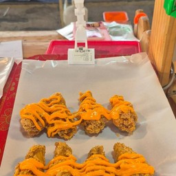 ไก่ราดซอสชีสโตะ