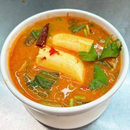 ต้มยำหมูสับเต้าหู้ไข่