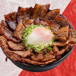 บูตะด้งฮาล์ฟแอนด์ฮาล์ฟ สูตรจากฮอกไกโด ท้อปปิ้งไข่ออนเซ็น ไซส์กลาง