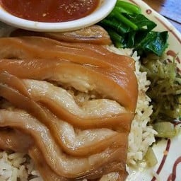ข้าวขาหมู หนังล้วน