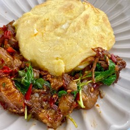 ข้าวกะเพราเอ็นตุ๋น