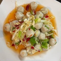 ยำลูกชิ้นปลา