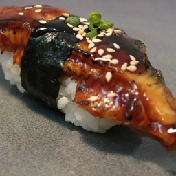 93 ซูชิปลาไหลซีอิ๊ว