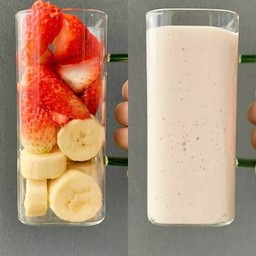 สตรอว์เบอรี่ + กล้วย ปั่นนมสด