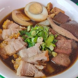 ก๋วยจั๊บน้ำข้นสูตรโบราณ { ก๋วยจั๊บมั้ยจ๊า }