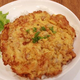 ข้าวไข่เจียว ไก่สับ