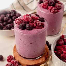 Mixed berry smoothie