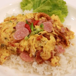 ข้าวไข่เจียว แหนมหมู