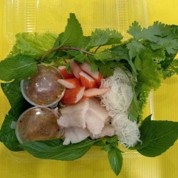 ครัวล้านยำ&ตามสั่ง คลองสามวา