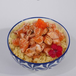 ข้าวหน้าแซลมอนเบิร์น