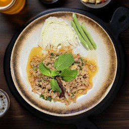 ลาบหมูครบรส