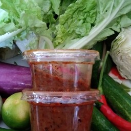 ปลาดุกฟูรสแซ่บ/น้ำพริกรสเด็ด ป้าอานนท์ พระปิ่น 7 เฟส 6 ซอย 4 เลี้ยวขวา 75/127มีต้นไม้ใหญ่หน้าบ้าน