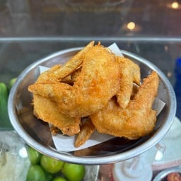 ปีกไก่ทอดน้ำปลา10ชิ้น