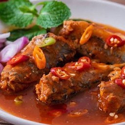 ยำปลากระป๋อง