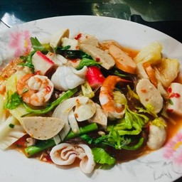 ยำทะเลไม่ใส่เส้น