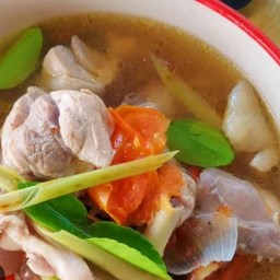 ต้มยำไก่น้ำใส