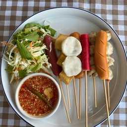 ฉ่องฉาย กินแซ่บ
