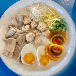 โจ๊กหมูทุกอย่าง   2 ไข่   ( ไข่เค็ม+ไข่เยี่ยวม้า)
