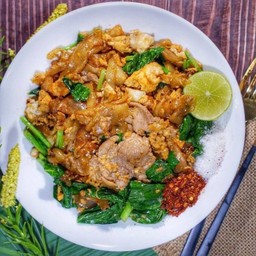 ผัดซีอิ้วหมู